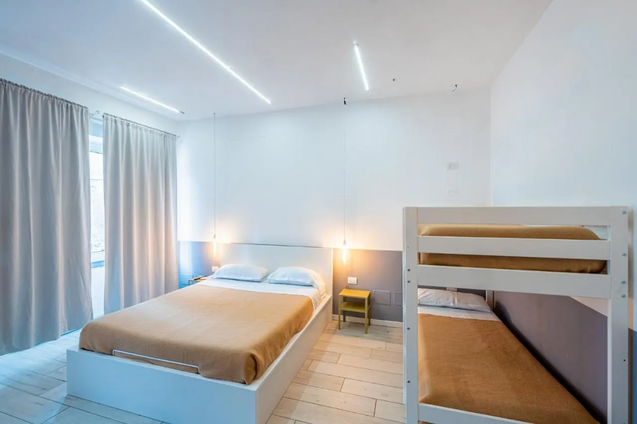My Tiny Home Rome 2*,  Italy