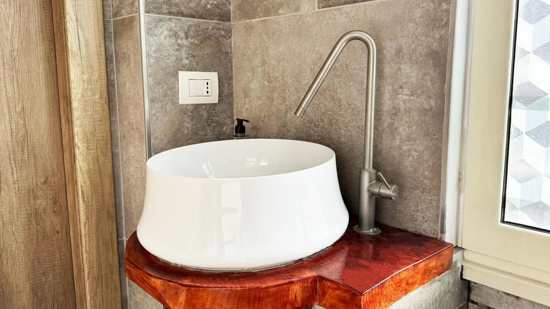 ** Guest house My Tiny Home Rome Italy